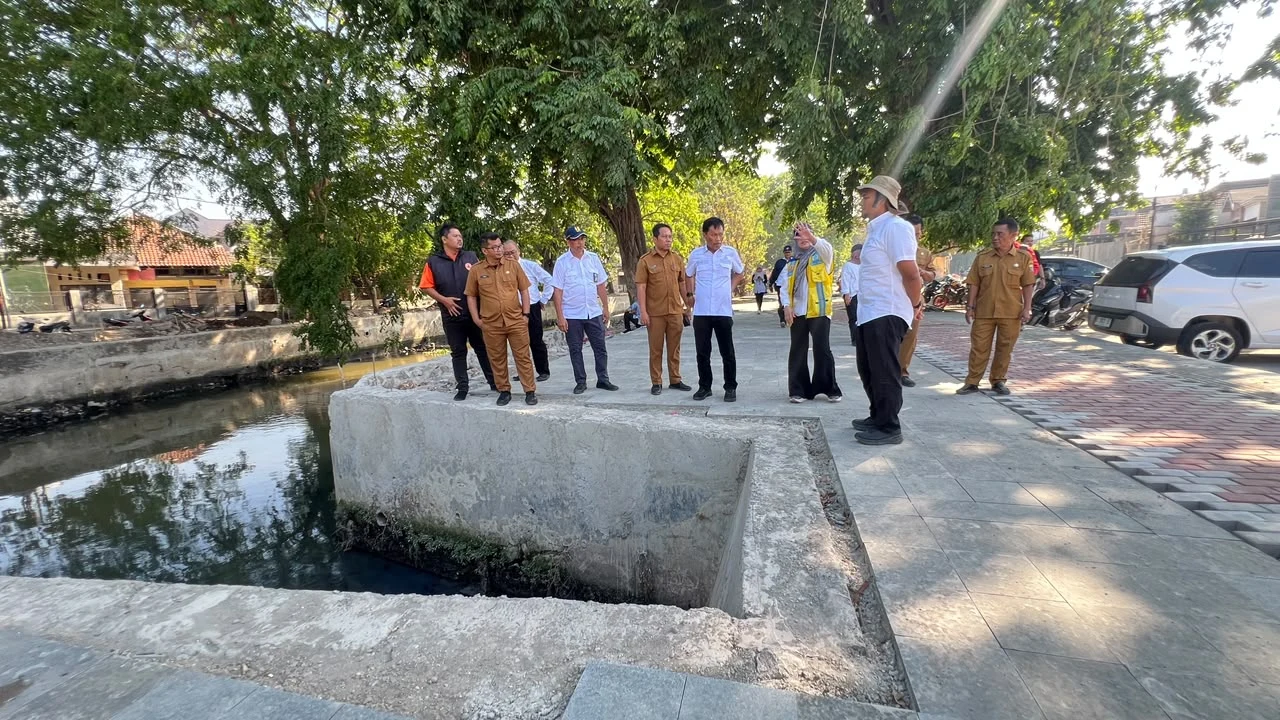 Progres Penataan Sungai Sukalila Capai 75 Persen, Wali Kota Cirebon Targetkan Rampung Akhir Tahun